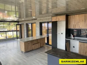 Edremit Kadıköy`de Müstakil Triplex Villa Geniş Kullanım Alanına sahip,AVM` ye Yürüme Mesafesindedir  - Kadıköy Edremit Balıkesir Satılık Villa - 2