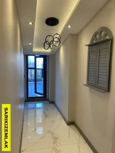 Edremit Kadıköy`de Müstakil Triplex Villa Geniş Kullanım Alanına sahip,AVM` ye Yürüme Mesafesindedir  - Kadıköy Edremit Balıkesir Satılık Villa - 3