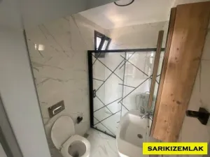 Edremit Kadıköy`de Müstakil Triplex Villa Geniş Kullanım Alanına sahip,AVM` ye Yürüme Mesafesindedir  - Kadıköy Edremit Balıkesir Satılık Villa - 11