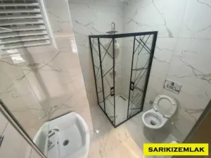 Edremit Kadıköy`de Müstakil Triplex Villa Geniş Kullanım Alanına sahip,AVM` ye Yürüme Mesafesindedir  - Kadıköy Edremit Balıkesir Satılık Villa - 10