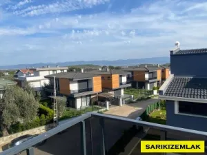Edremit Güre`de  Dağ ve Deniz Manzaralı Acil Satılık Havuzlu Villa   - Güre Edremit Balıkesir Satılık Villa - 9