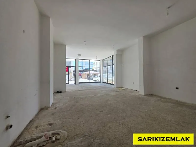 Edremit Kadıköy`de Yan Yola yakın Kiralık Dükkan bayilik olarak kullanıla bilir körfez hastanesine yakın avm yakın  - Kadıköy Edremit Balıkesir Kiralık Dükkan & Mağaza