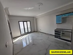 EDREMİT EROĞLAN`DA FIRSAT 2+1 AÇIK MUTFAK ARA KAT DAİRE  - Eroğlan Edremit Balıkesir Satılık Daire - 3