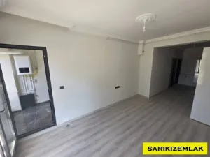 Edremit Kadıköy`de 1+1 Kiralık Cam Balkonlu Daire   - Kadıköy Edremit Balıkesir Kiralık Daire - 9