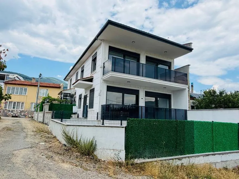 Edremit Altınoluk 5+1 Satılık Villa
