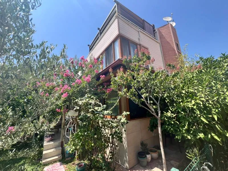 Edremit Güre 4+1 Satılık Villa