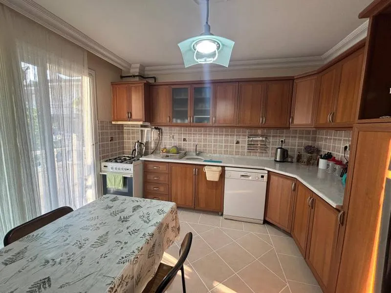 Edremit Hamidiye 5+1 For Sale Villa
