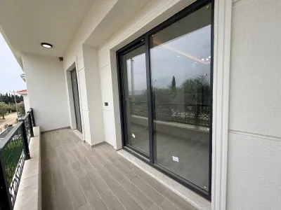 Edremit Güre`de Site içi, Müstakil Tadında Bahçe Kullanımlı, Satılık 1+1 Daire - Güre Edremit Balıkesir Satılık Daire - 8