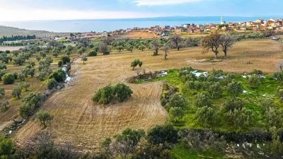 ÇANAKKALE MERKEZ İNTEPE KÖYÜNDE BOĞAZ MANZARALI TARLA - Erenköy Merkez Çanakkale Satılık Tarla