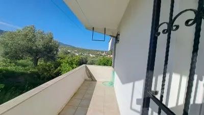 Avcılar'da Deniz ve Dağ Manzaralı Köşe Parsel Satılık Villa - Avcılar Edremit Balıkesir Satılık Villa - 17