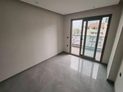 Edremit Hamidiye'de Şahin Plazada Arakat Lüx 2+1 Kiralık Ofis - Hamidiye Edremit Balıkesir Kiralık Büro & Ofis - 7