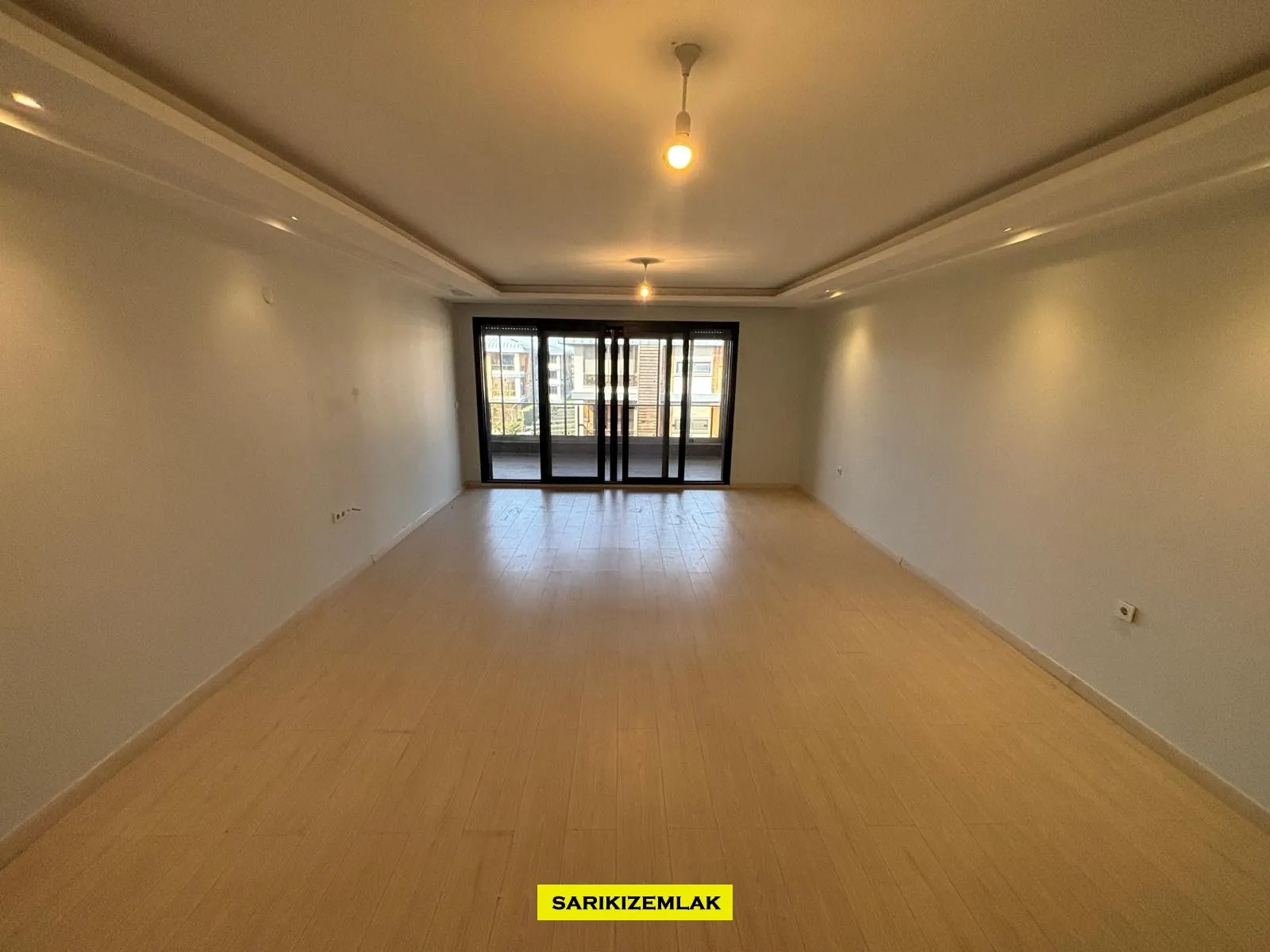Edremit Cennetayağı Satılık Daire: 4 Mevsim Sitesi'nde Geniş 3+1 - Cennetayağı Edremit Balıkesir Satılık Daire