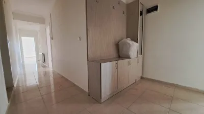 Hamidiyede Yolun Alt Tarafında Kiralık Geniş 2+1 Ön Cephe Daire  - Hamidiye Edremit Balıkesir Kiralık Daire - 2