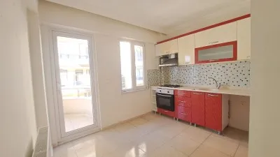 Hamidiyede Yolun Alt Tarafında Kiralık Geniş 2+1 Ön Cephe Daire  - Hamidiye Edremit Balıkesir Kiralık Daire - 15