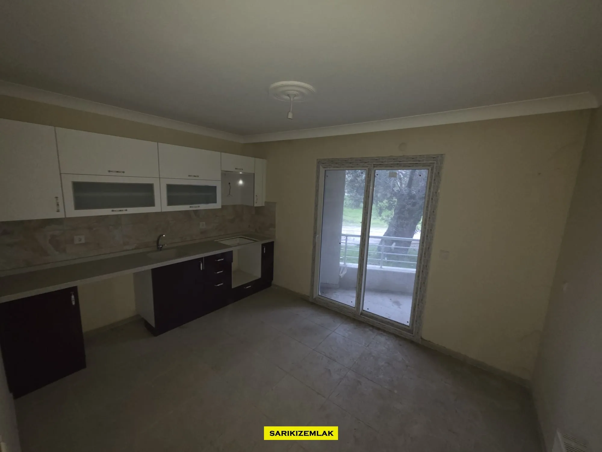 Edremit Eroğlan 4+1 Kiralık Daire