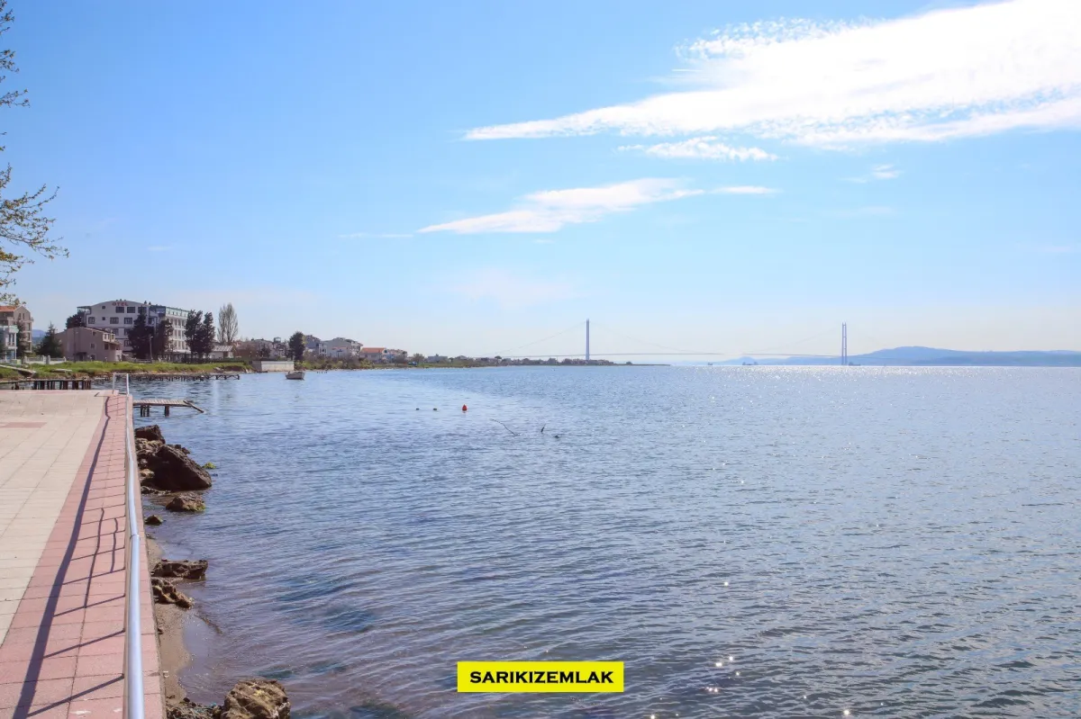 Lapseki Çardak 3+1 Satılık Yalı Dairesi
