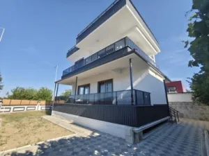 Edremit Hamidiye 4+1 Satılık Villa - 2