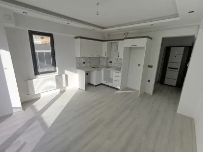 Merkez Cevatpaşa 1+1 Kiralık Daire - 3