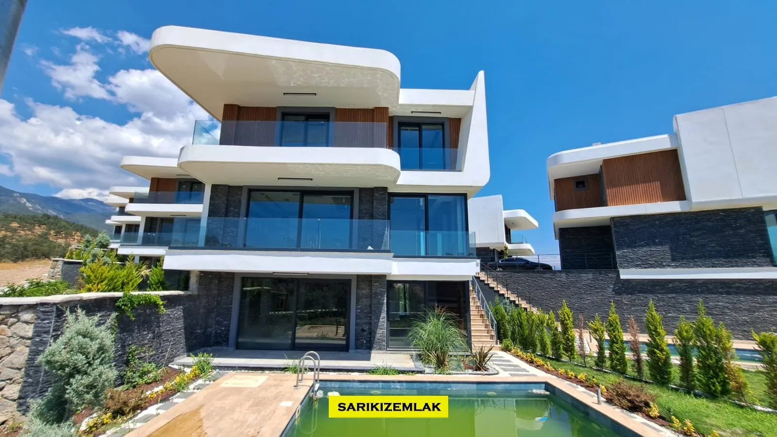 Edremit Güre 3+2 Satılık Villa