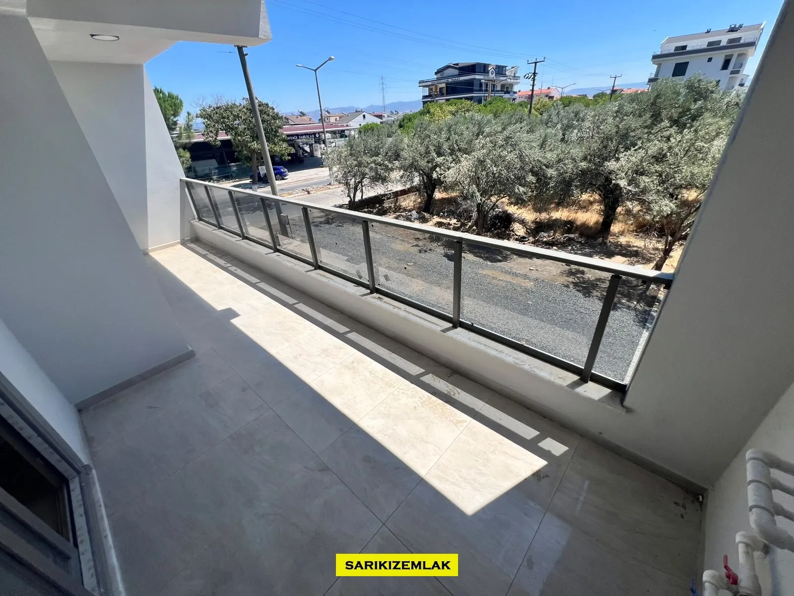 Edremit Zeytinli 1+1 For Sale Daire