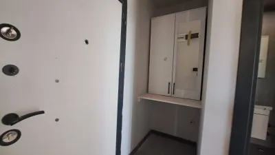 Edremit Eroğlan 1+1 For Rent Daire - 6