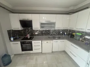 Edremit Hamidiye 3+1 For Rent Daire - 17